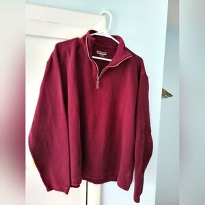 RUGGED TRAILS maroon half zip. Men's XL
